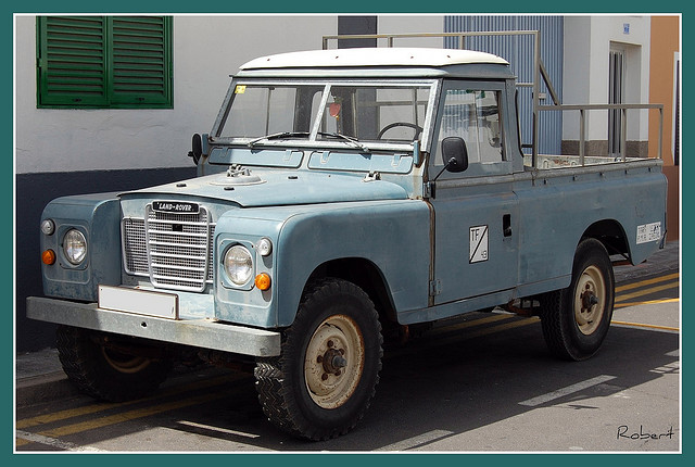 Land Rover Santana